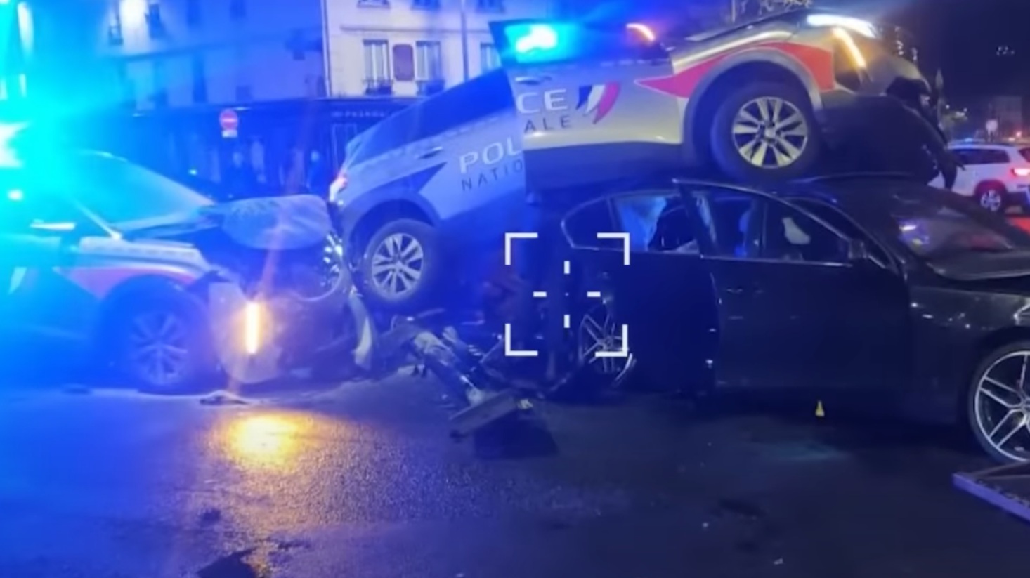 course poursuite Paris police accident